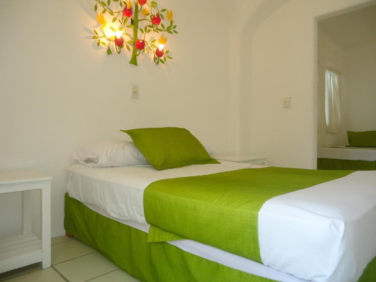 Casa Mexicana La Reyna Manzanillo Extérieur photo