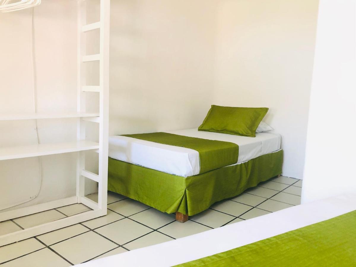 Casa Mexicana La Reyna Manzanillo Extérieur photo