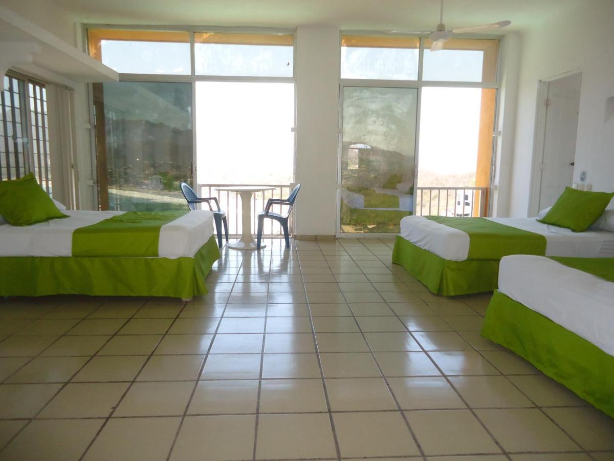 Casa Mexicana La Reyna Manzanillo Extérieur photo